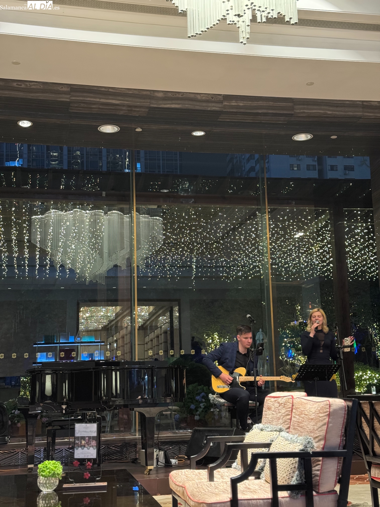 Relación de dos sucesos para grabar en porcelana