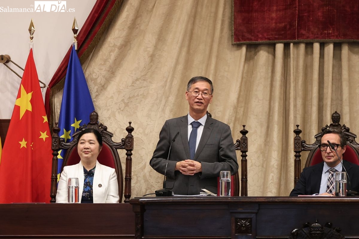 FOTOS | La Universidad de Salamanca sella su alianza con China mediante la creación del Instituto Confucio