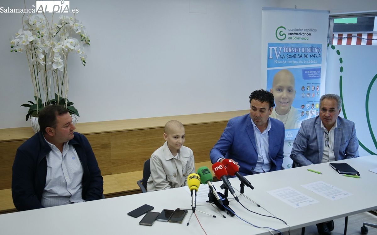 La Sonrisa de M4ría y la AECC Salamanca unen fuerzas contra el cáncer: La actitud es tan importante como el conocimiento