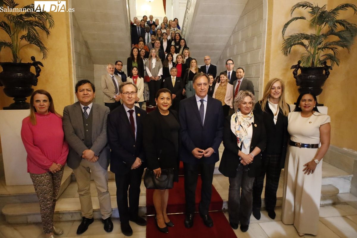 FOTOS | Carbayo recibe a los impulsores de la lucha contra el hambre en Iberoamérica reunidos en Salamanca