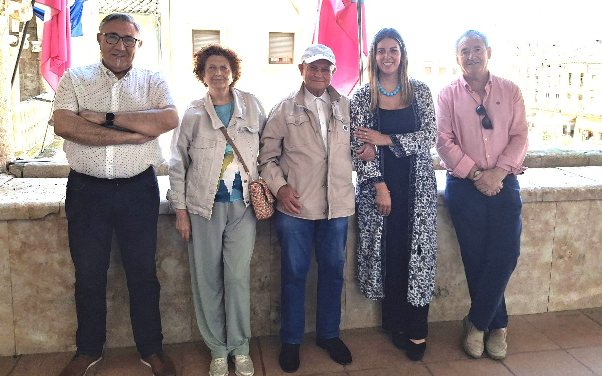 Las Conferencias de San Vicente, que ayudaron a 44 familias en 2024, reciben 8.000€ de subvención