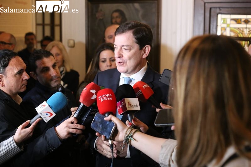 Alfonso Fernández Mañueco destaca en Alba de Tormes el legado universal de Santa Teresa de Jesús