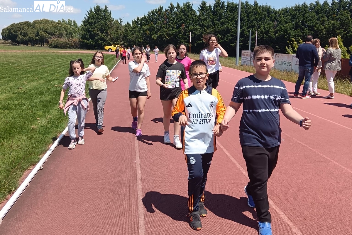 El CEIP Manuel Moreno Blanco celebra en Vitigudino su Marcha por la Paz con la mirada puesta en Ariadna