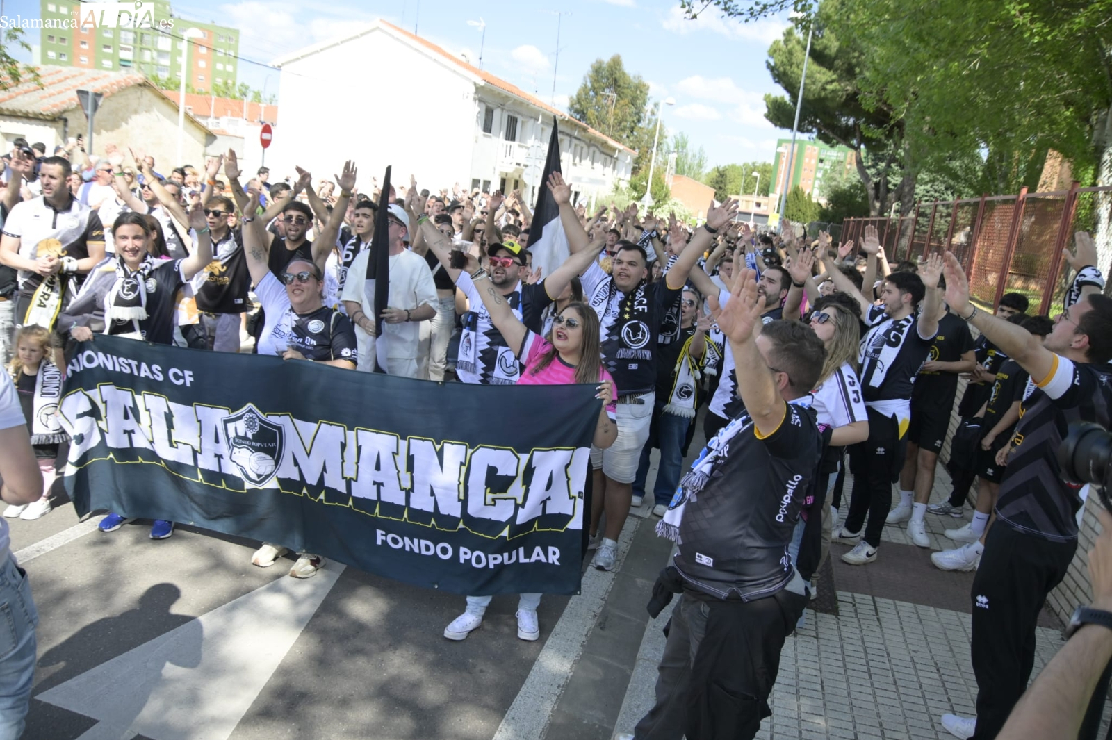 La afición de Unionistas llena un bus para la final de Barcelona