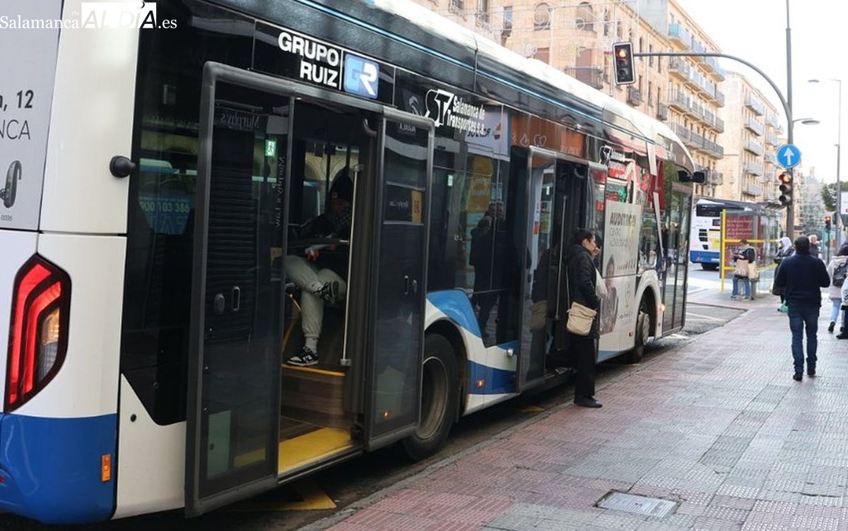 Detectan una nueva estafa en Salamanca: ofrecen falsos bonos de autobús gratuitos por Facebook