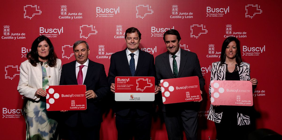 Cuándo y cómo solicitar la tarjeta BUSCyL para viajar gratis en autocar en Castilla y León