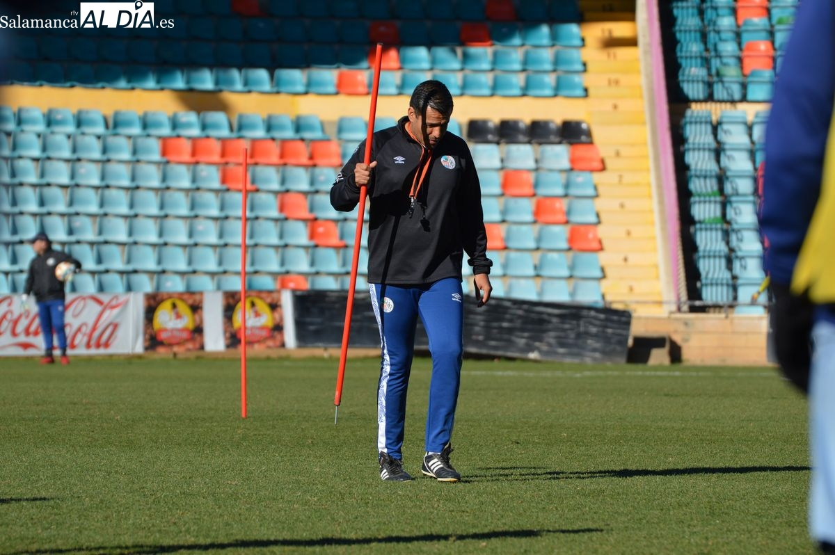 El Salamanca UDS baraja poner un director deportivo, Dueñas podría pasar a entrenar en la cantera y hay jugadores con contrato 