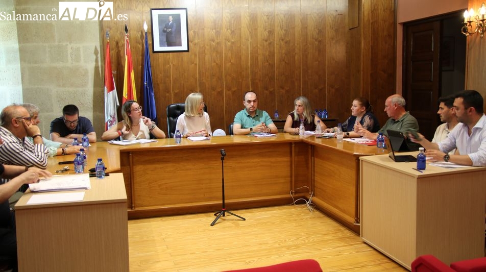 Consenso unánime en Alba de Tormes para otorgar la Medalla de Honor a la Orden del Carmelo Descalzo
