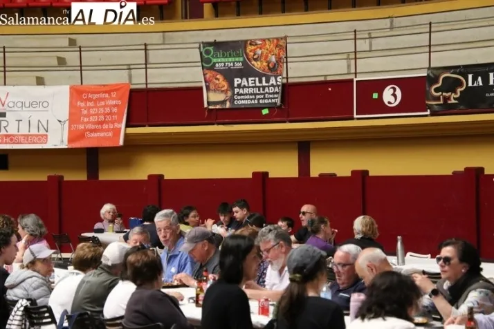 Catering Gabriel reconforta a 110 peregrinos tras su llegada a Alba de Tormes | Imagen 1