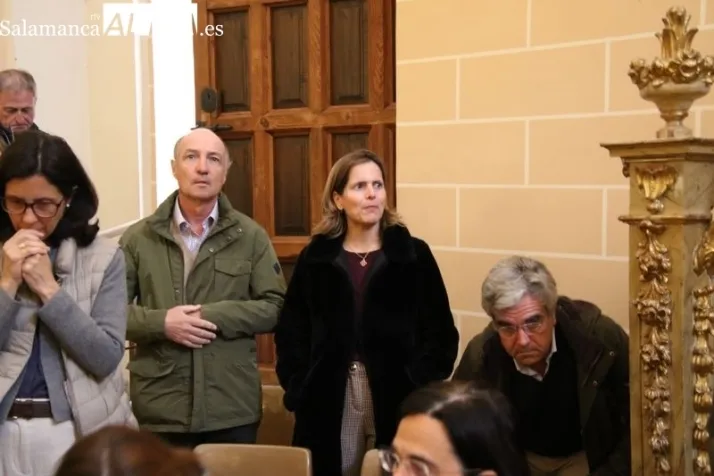 Alba de Tormes congrega a autoridades civiles, eclesi&aacute;sticas y militares en el homenaje a Santa Teresa | Imagen 1