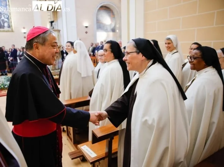 Auza desgrana la fe de Santa Teresa: confianza y reparaci&oacute;n ante el mundo | Imagen 2