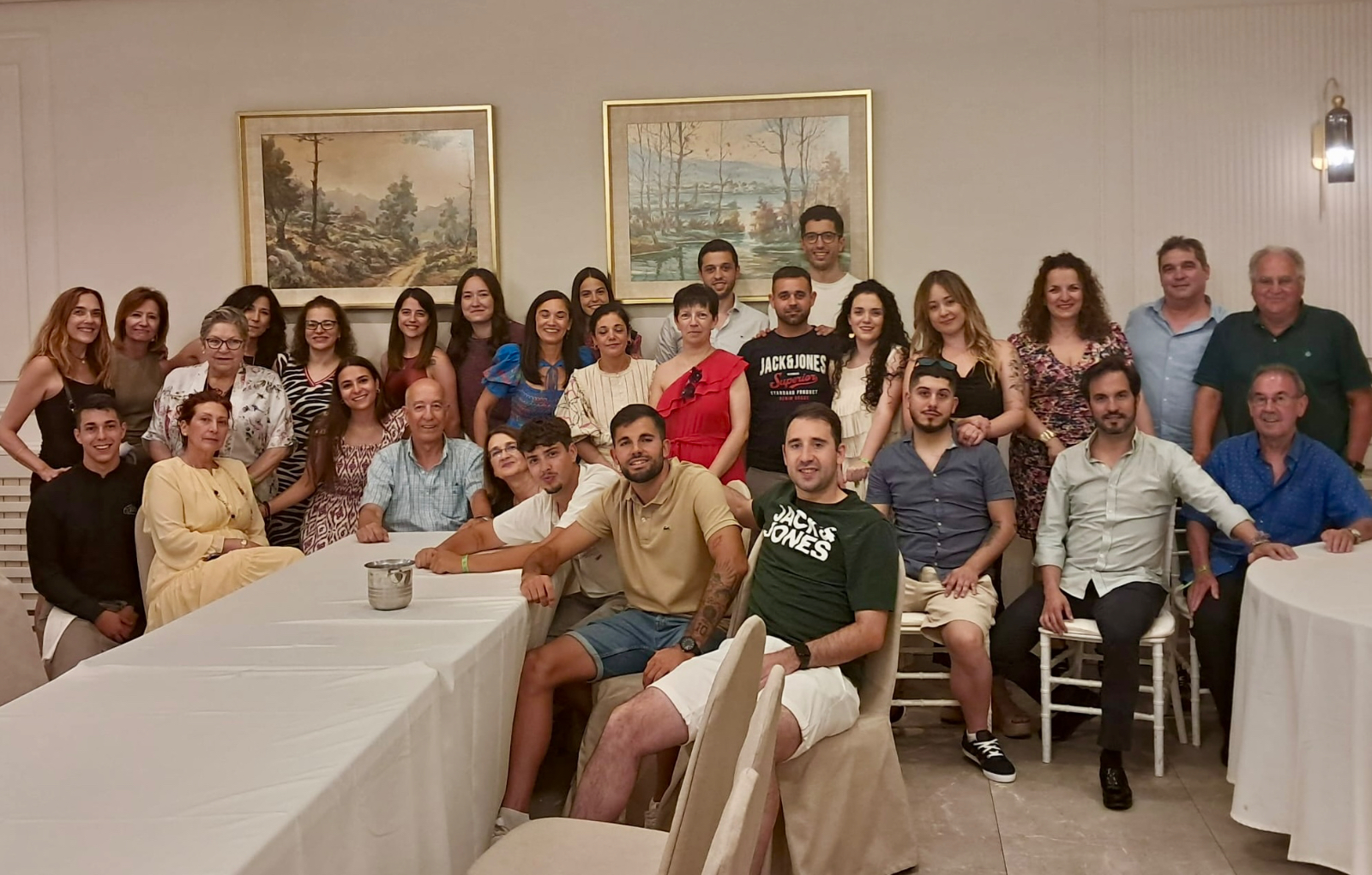 Emociones y reencuentros en el 40 cumpleaños del Colegio Severiano Montero