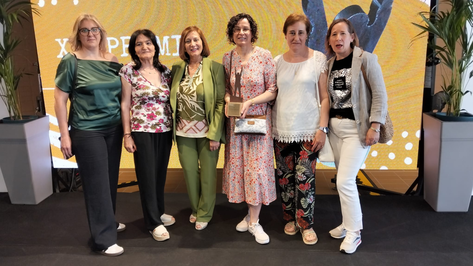 La Cooperativa Textil de Macotera recibe el primer premio al reconocimiento de su actividad empresarial en los XIV Premios Emprendedores de Diputación