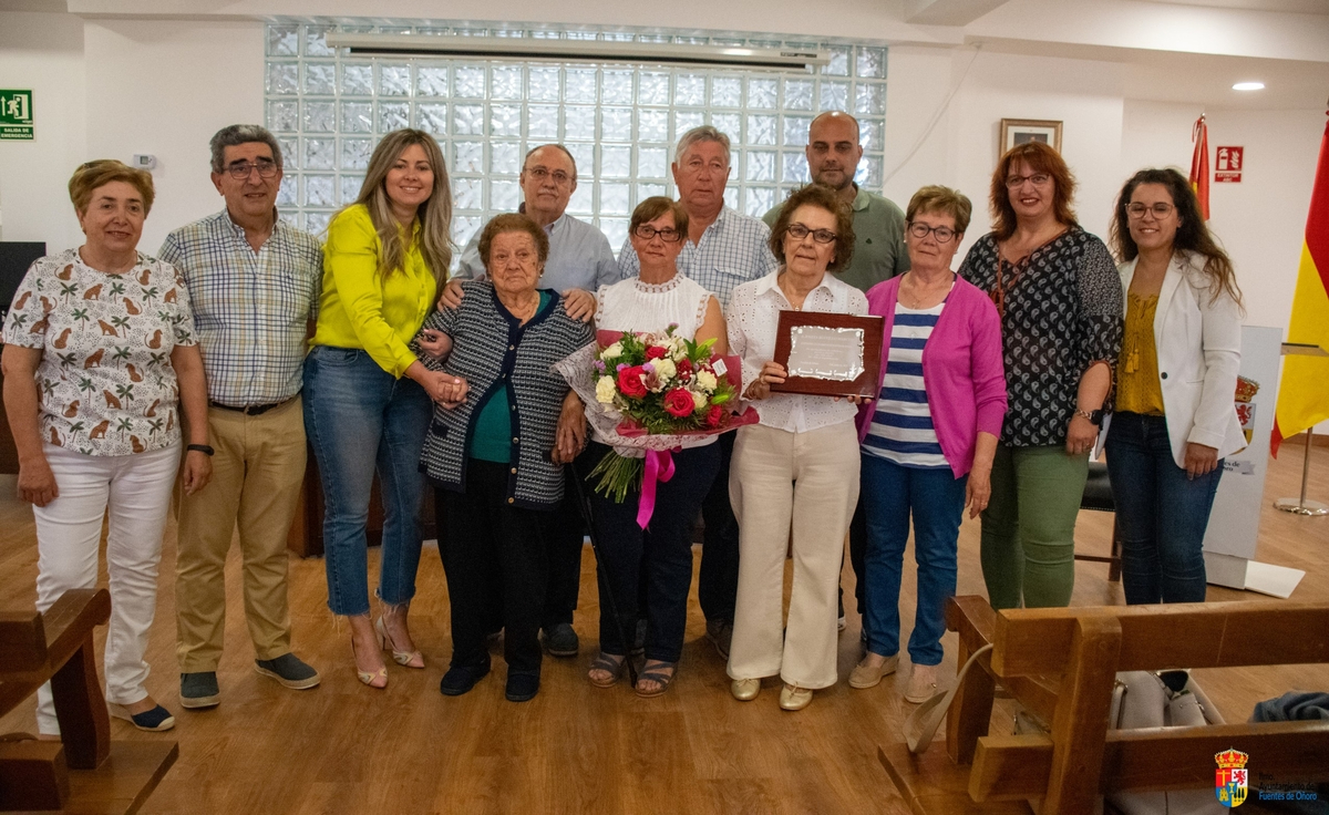 Josefa Bustillo Marcos recibe un homenaje en Fuentes de Oñoro por sus 100 años