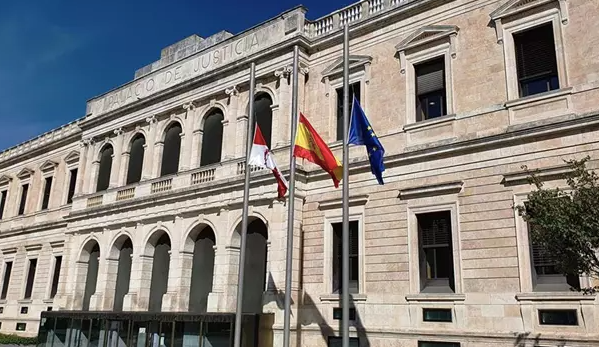 TSJCyL revoca una condena por tráfico de drogas a un hombre detenido en Salamanca al considerar consumo propio