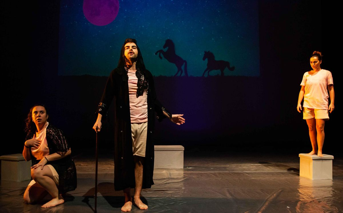 Columpios descalzos busca romper el silencio sobre el suicidio en el Teatro Liceo