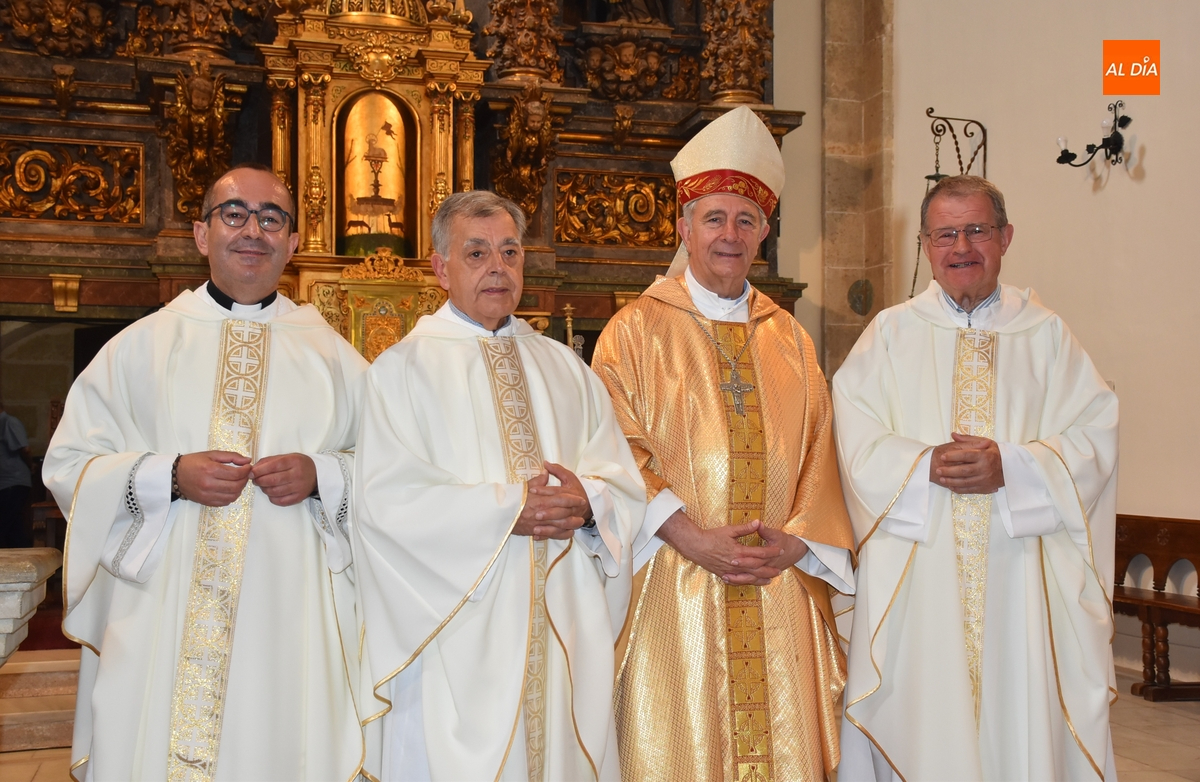 Vidal Rodríguez celebra sus Bodas de Oro Sacerdotales y Gabriel Ángel Cid las de Plata
