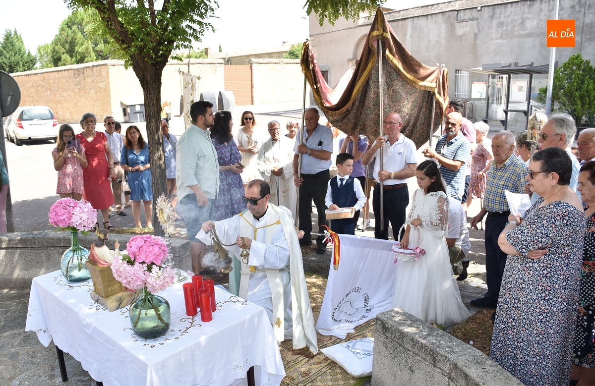 San Cristóbal estrena recorrido abreviado para su procesión del Santísimo