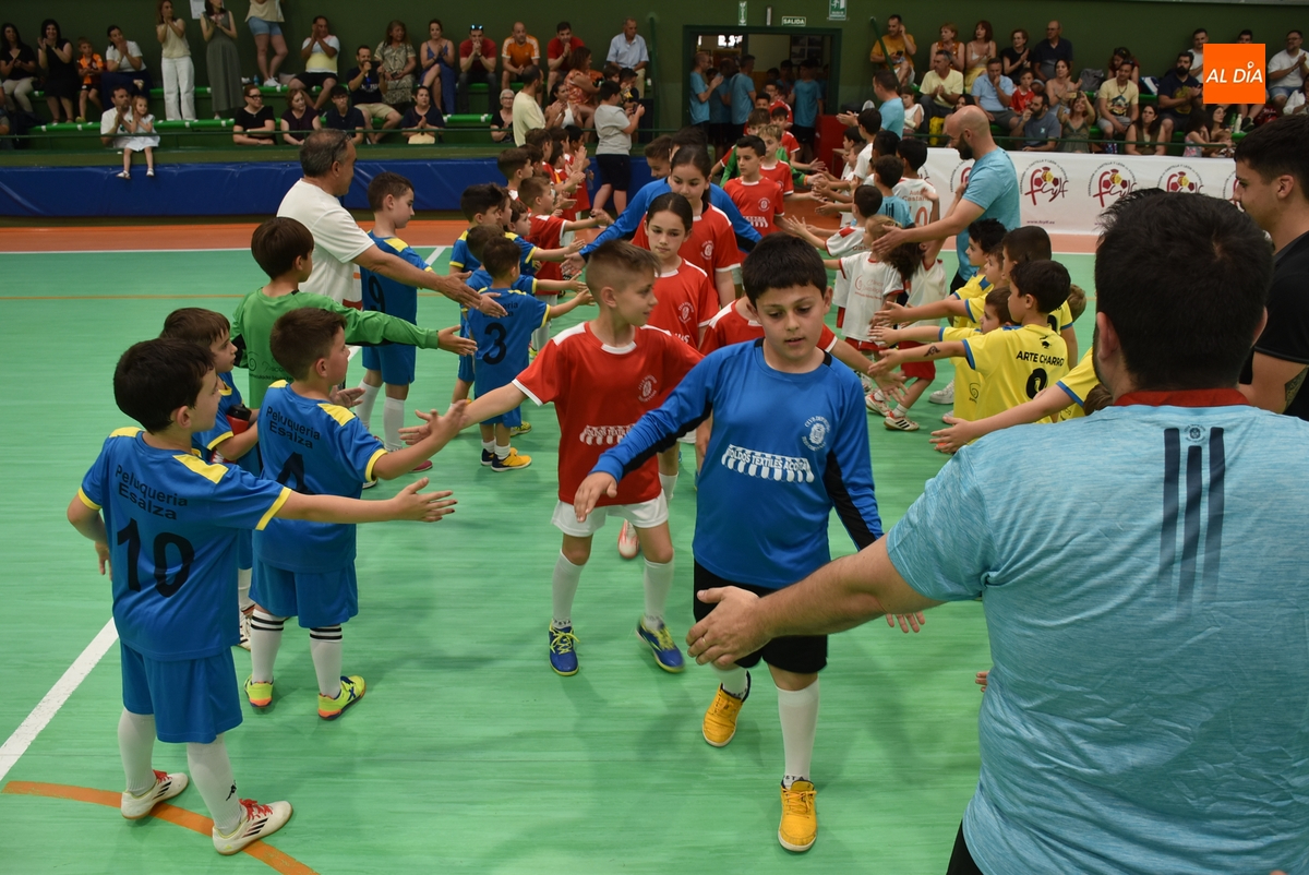El III Columnas rinde homenaje a los 4 equipos del Club que se han proclamado campeones