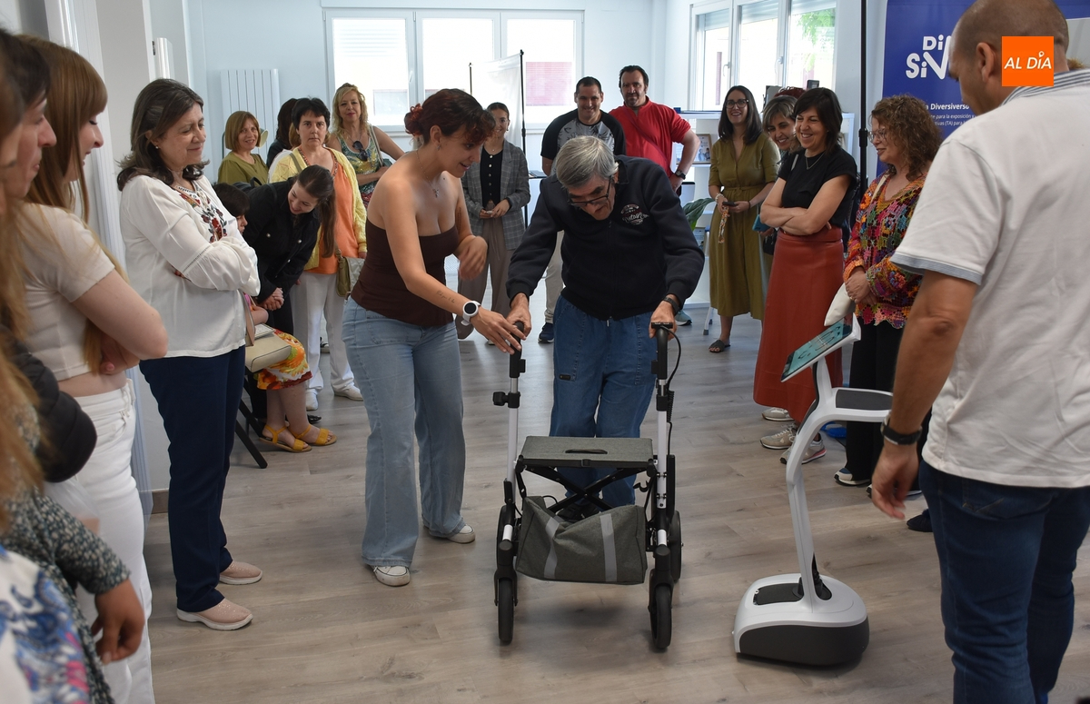 Asprodes recibe la cápsula Diversiverso que da a conocer tecnologías y productos de apoyo