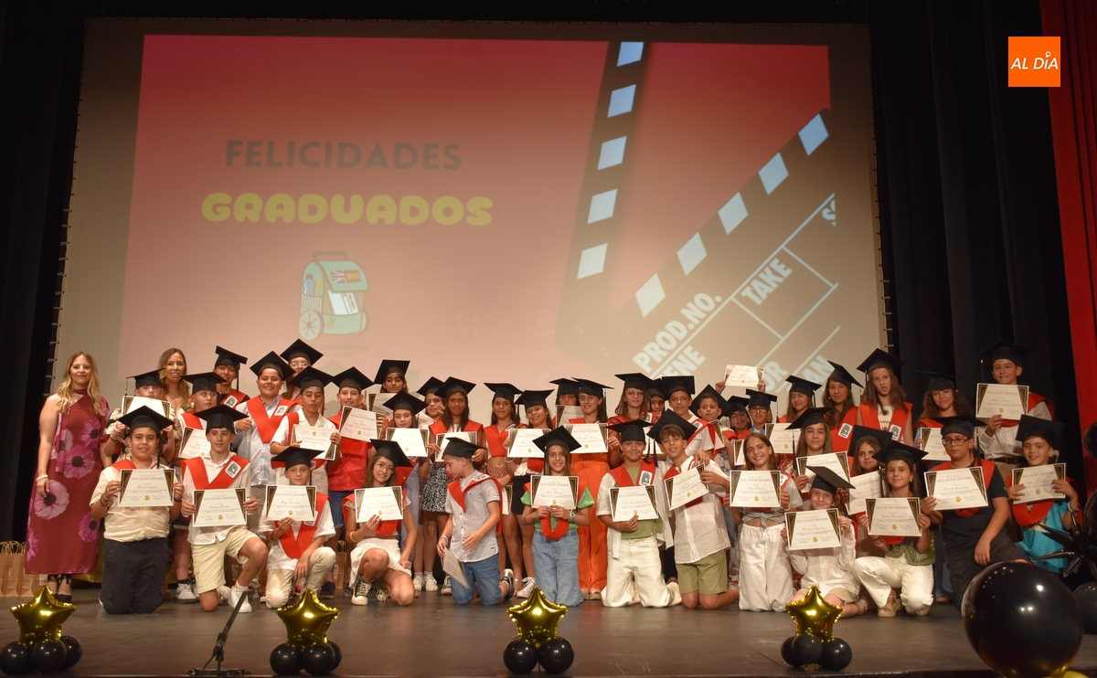 Un grupo magnífico del Colegio Miróbriga dice adiós con tristeza pero mostrando su arte