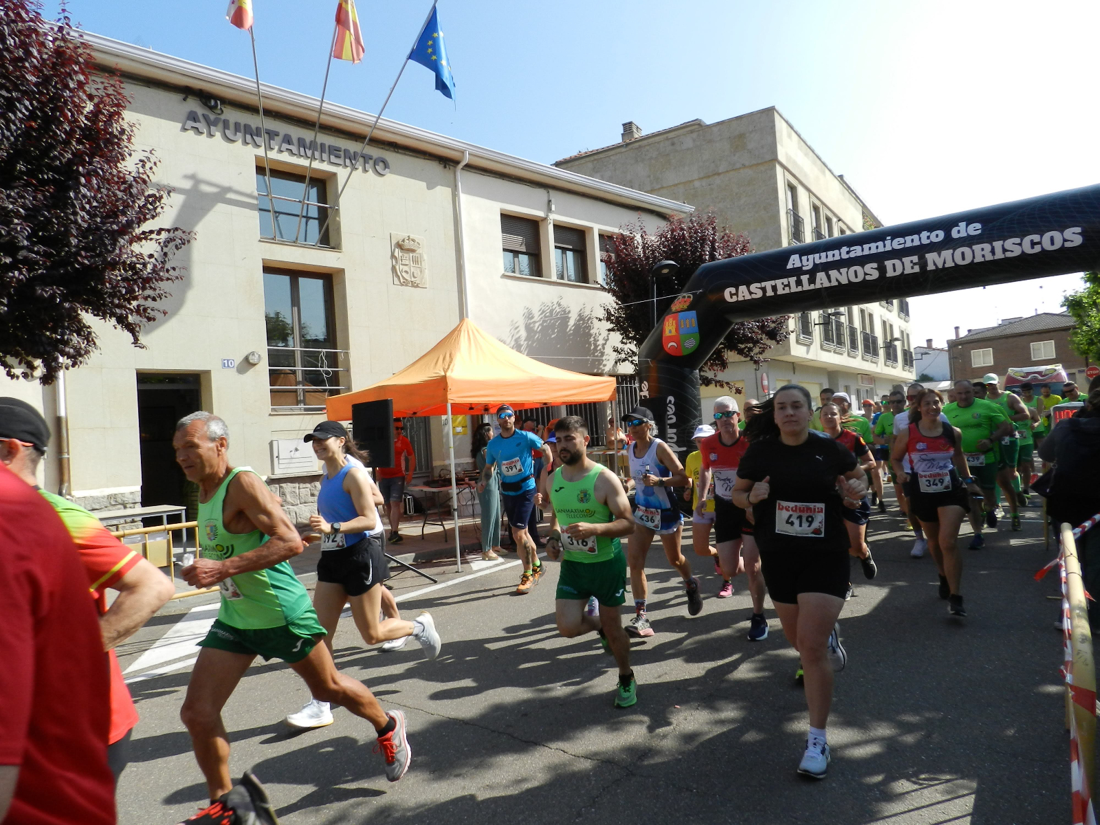 Pablo López y Sandra Santamaría, los más rápidos en la Carrera Popular de Castellanos de Moriscos 2025