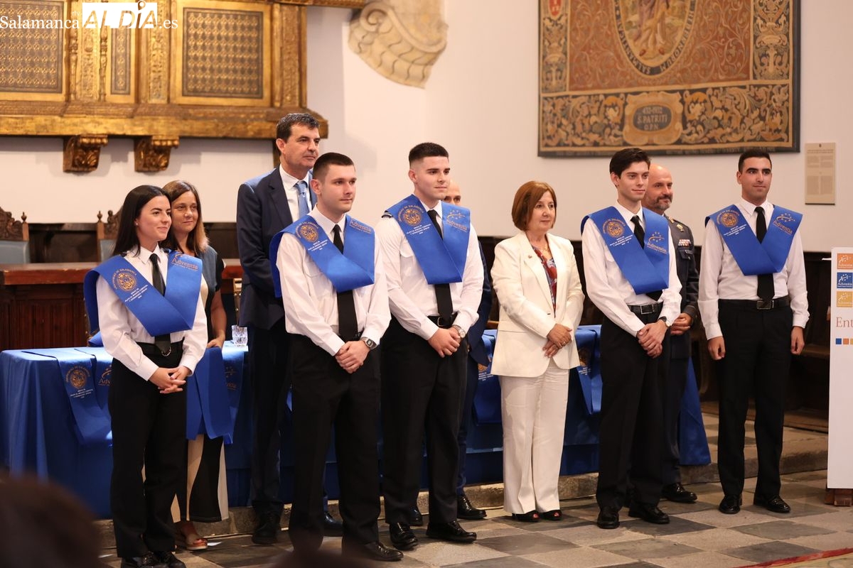 FOTOS | Feliz graduación y entrega de Alas a los pilotos formados en Salamanca