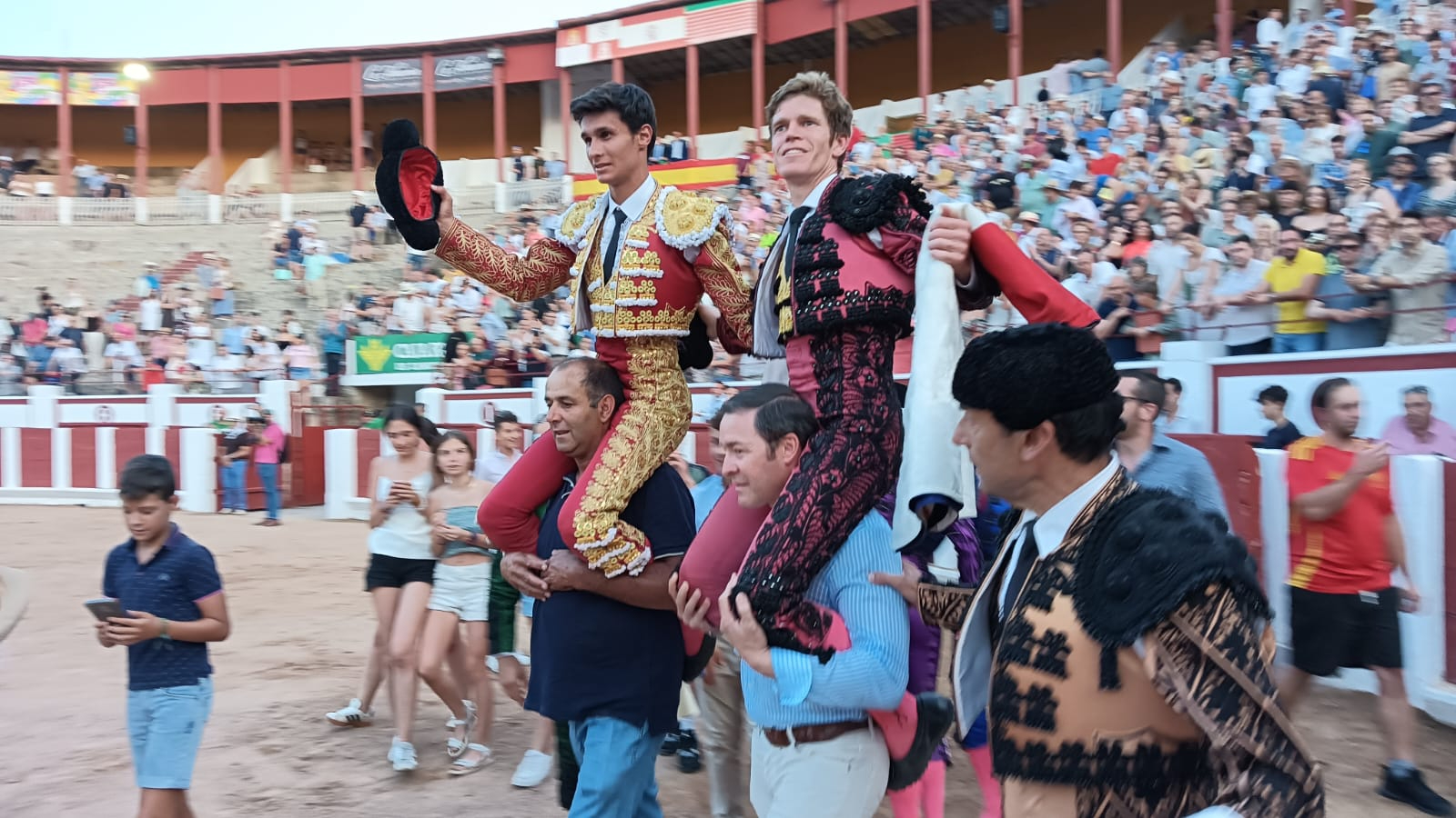 Diosleguarde, tres orejas y dimensión de torero importante en Zamora