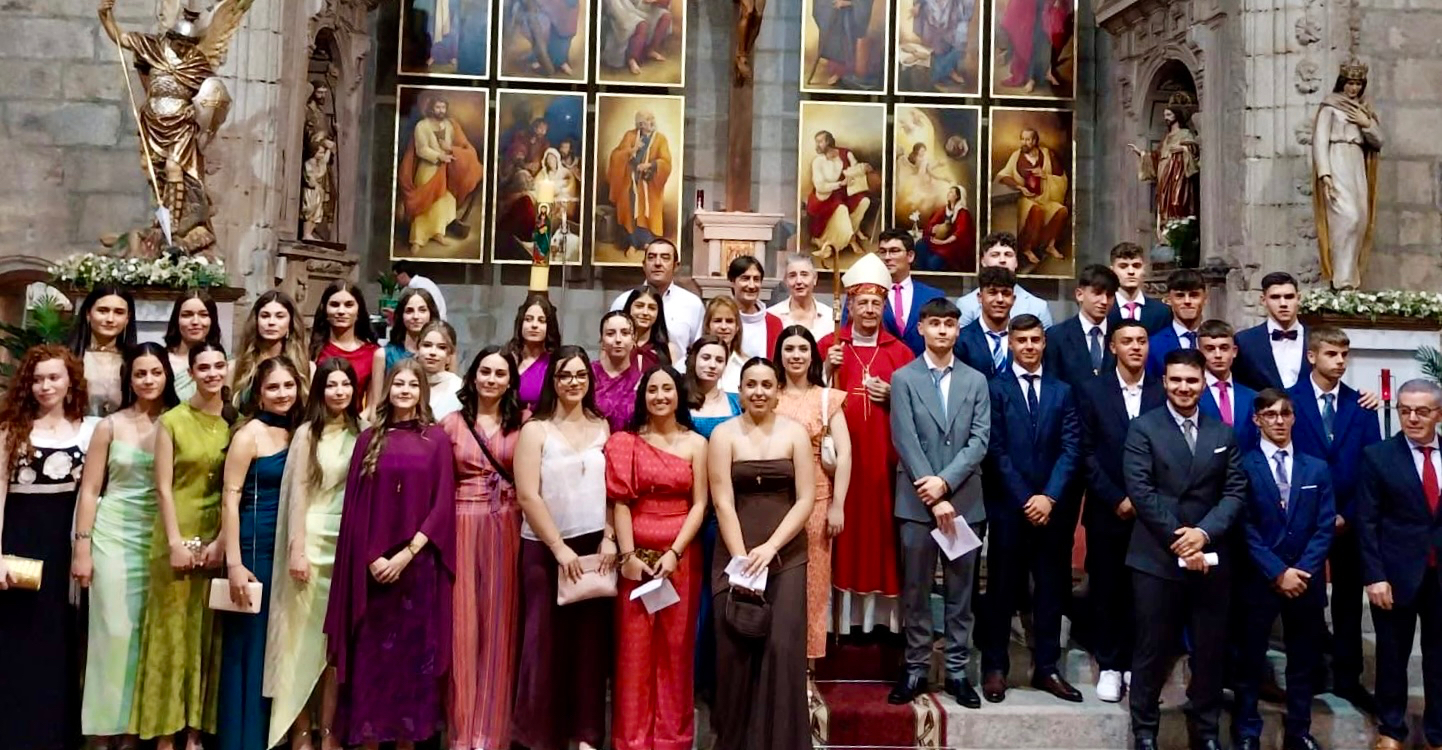 Un total de 39 jóvenes reciben su Confirmación en Peñaranda