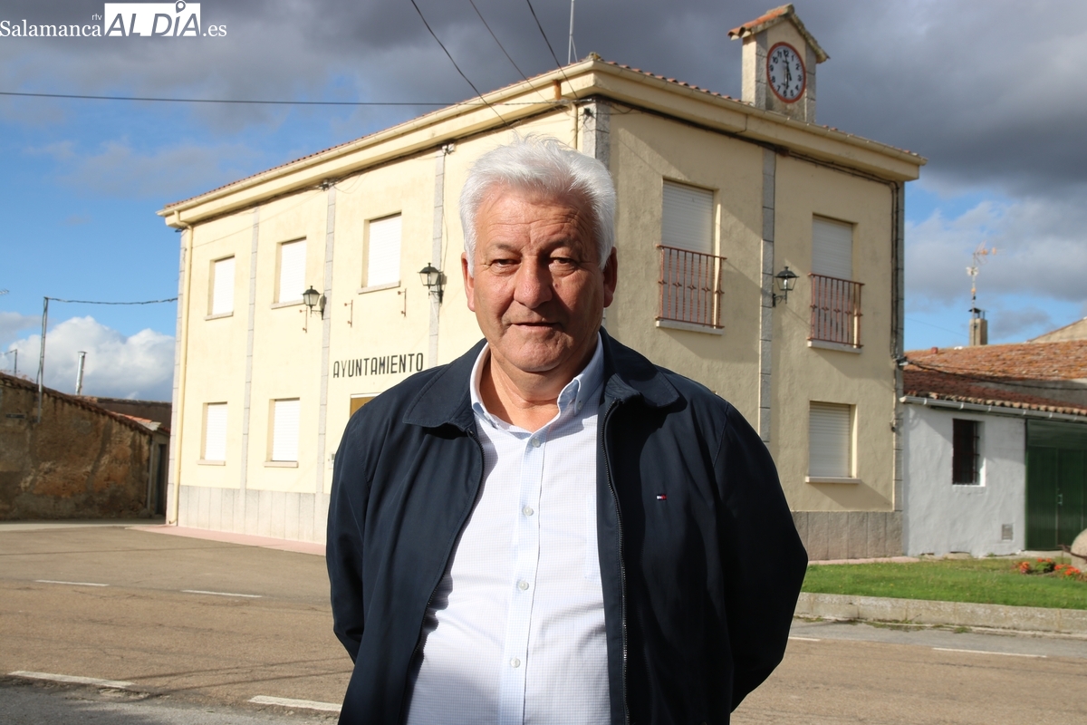 El alcalde de Villar de Peralonso detalla los preparativos de las fiestas y las claves en el abastecimiento de agua para 105 municipios