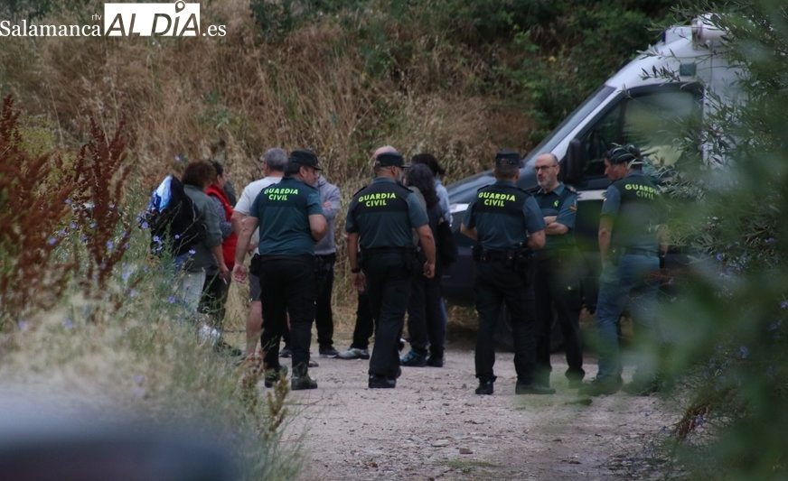 Los buzos se enfrentan a los remolinos del Tormes para encontrar al menor desaparecido