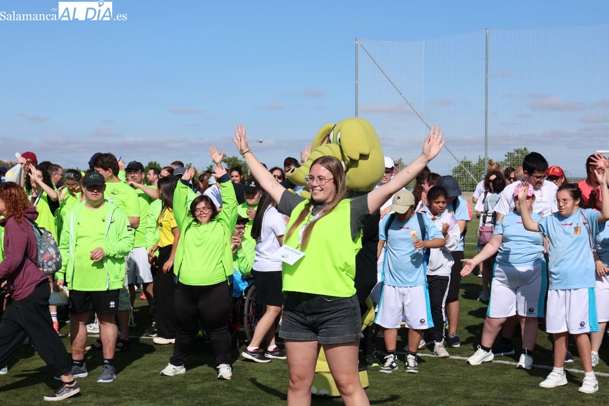 FOTOS y VÍDEO | El Mundialito por la Inclusión llena de deporte y solidaridad los campos Ángel Pérez Huerta