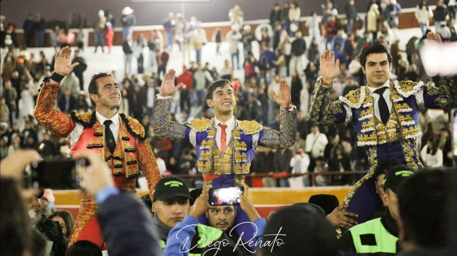 Pletórico Ismael Martín, que indulta y corta 4 orejas y rabo en Cutervo (Perú)