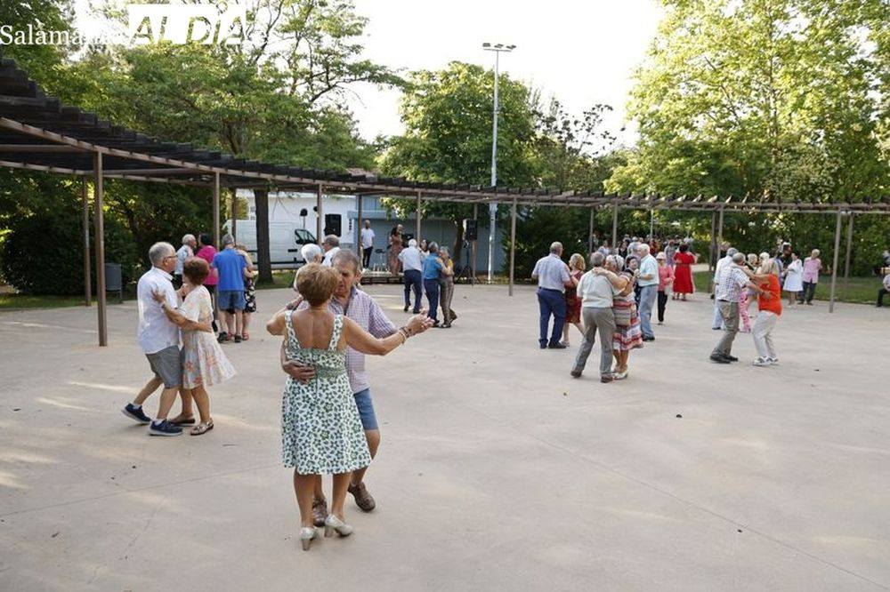 Vuelven los bailes de verano para personas mayores en el parque de los Jesuitas