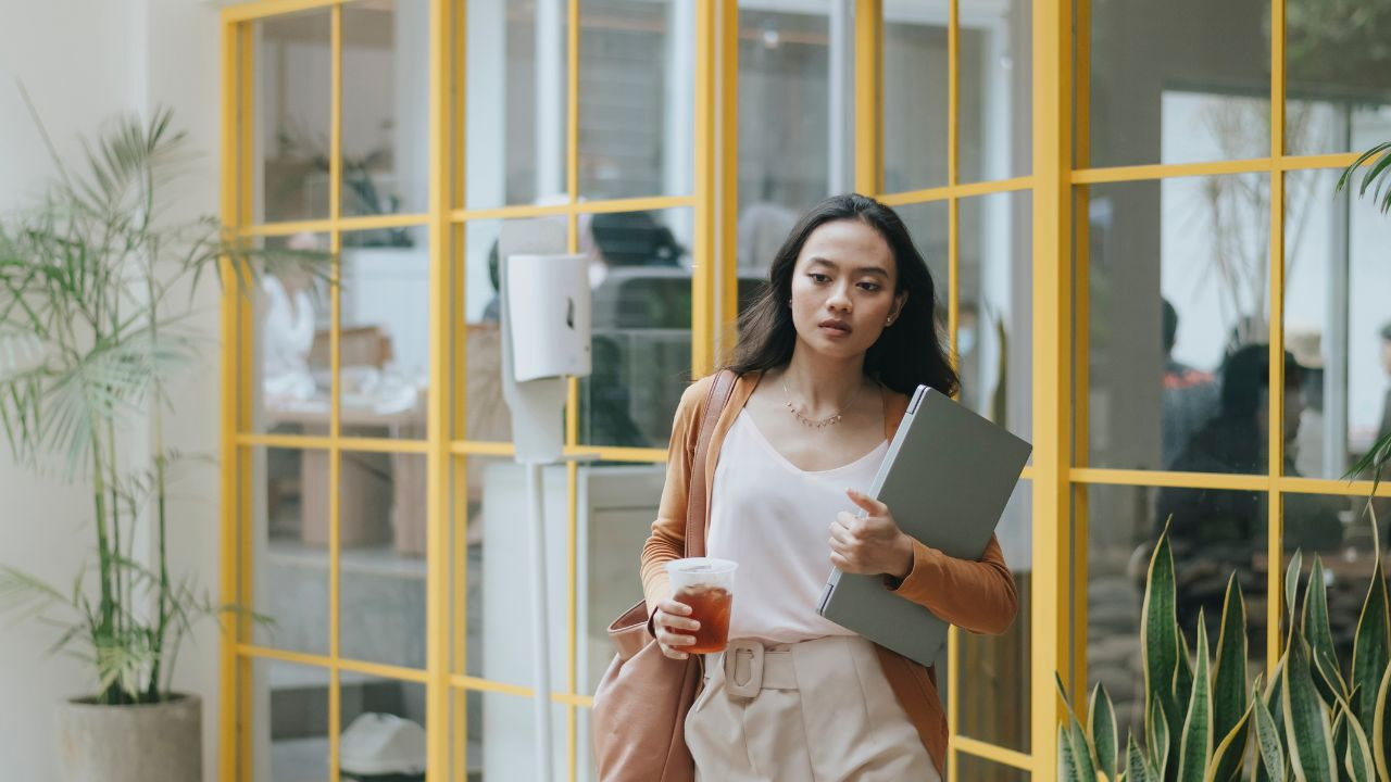 Cómo solicitar una excedencia voluntaria: guía práctica con modelo y consejos