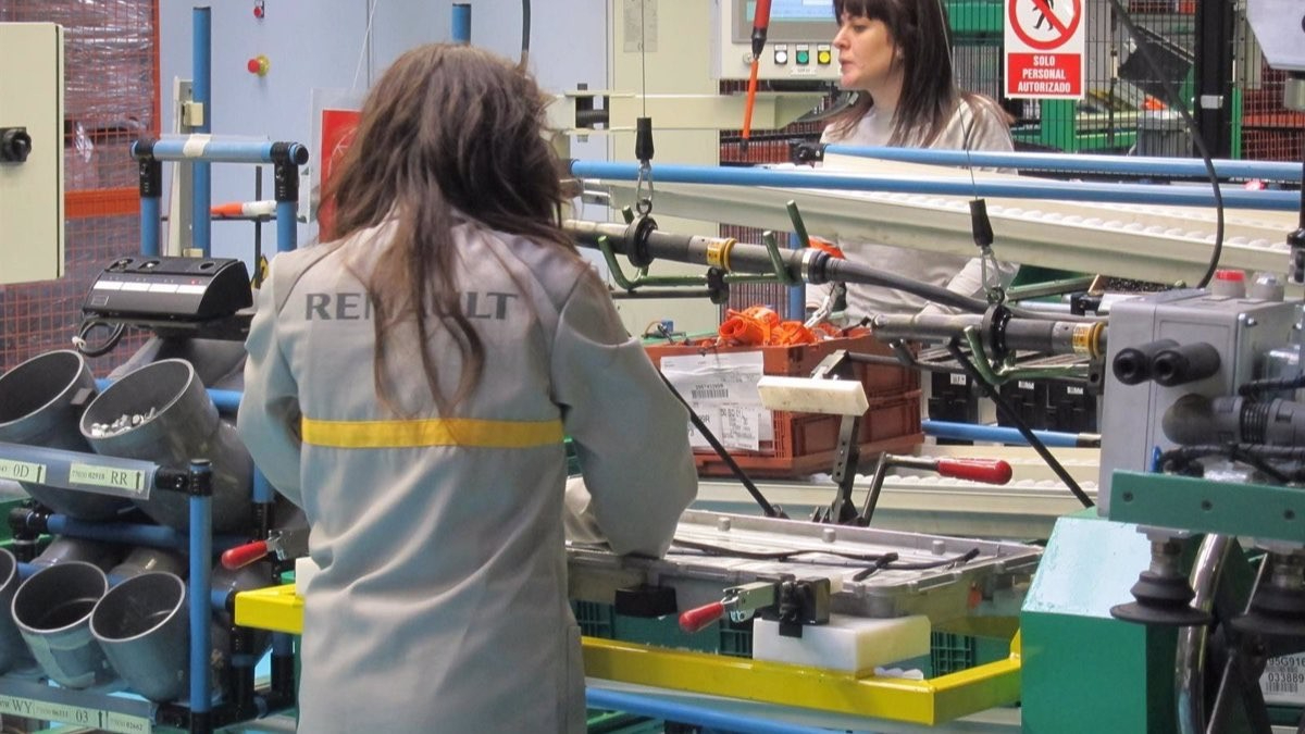 Randstad busca 300 operarios para la fábrica de Renault en Valladolid este verano