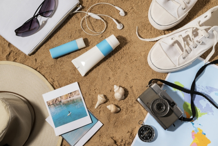 Los mejores artículos para la playa en 2025: qué no puede faltar y dónde comprarlos 