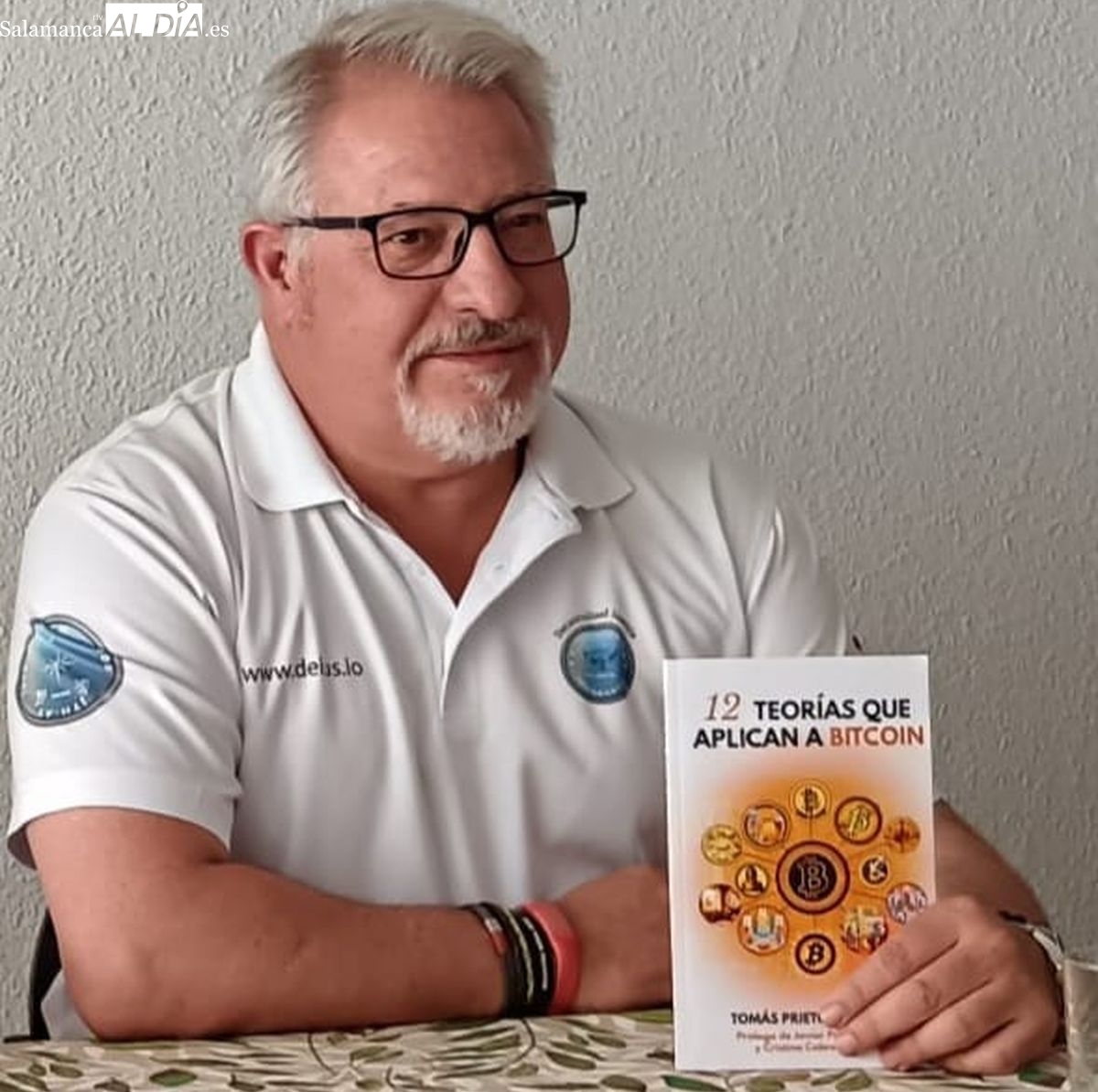 12 Teorías que aplican a Bitcoin, el libro presentado en Salamanca por Tomás Prieto Moraleda