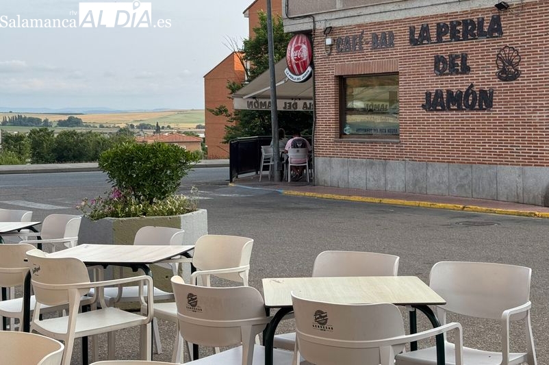 La Perla del Jamón celebra su 7º aniversario en Alba con música, hinchables y fiesta nocturna