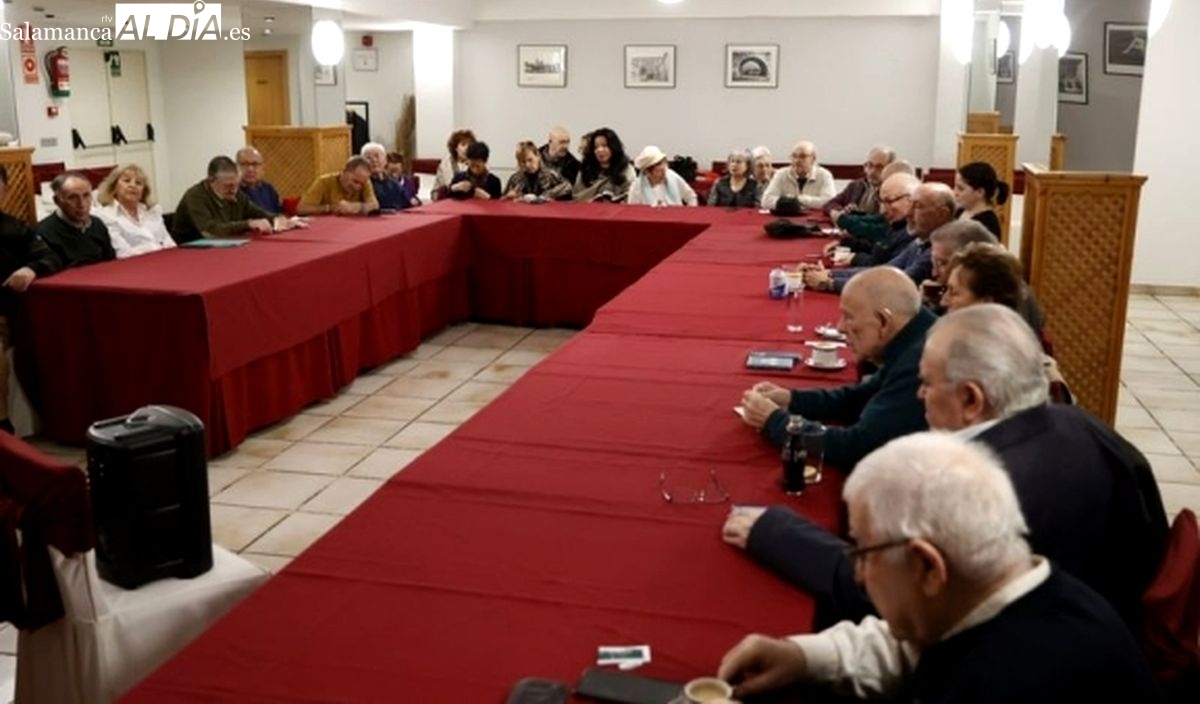 Los salmantinos tomarán la palabra: la Tertulia Rona Dalba abre el debate a sus asistentes este martes