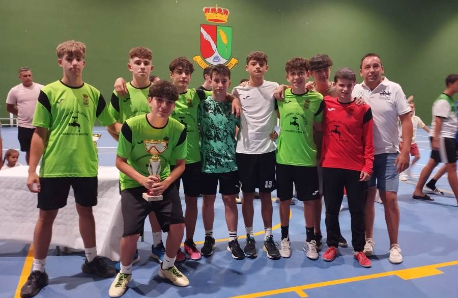 Abiertas las inscripciones para los torneos de fútbol sala y pádel de La Fuente, con 1.800€ en premios