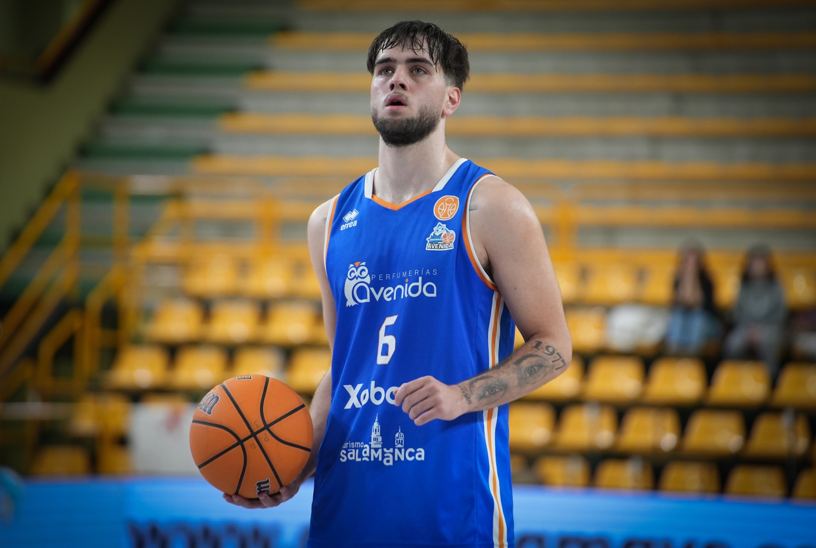 Albert Garrido renueva con el Avenida Xoborg y cumplirá su tercera temporada