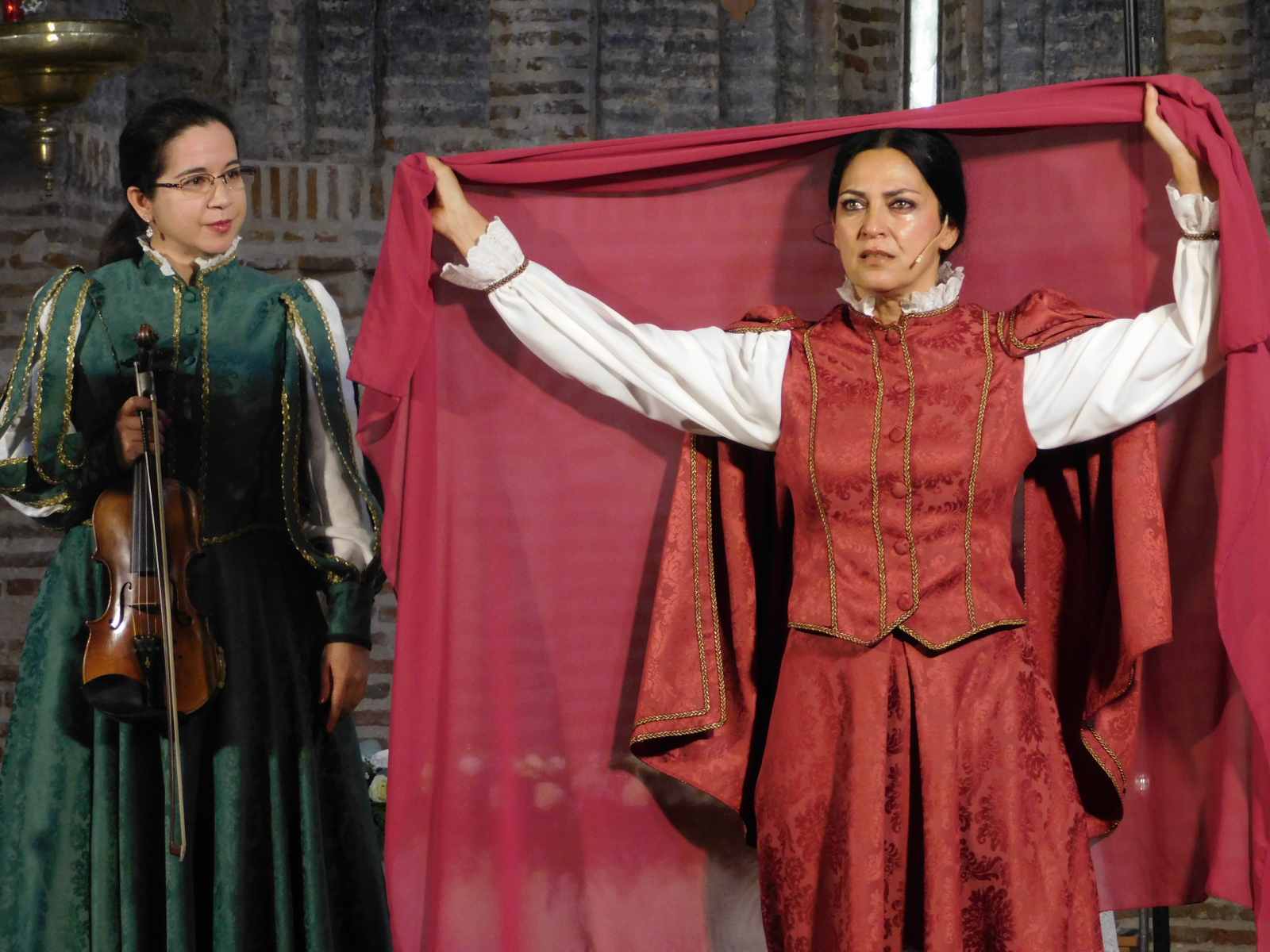 FOTOS | Arcos y Ecos lleva su homenaje al mudéjar a Aldeaseca de la Frontera con gran éxito