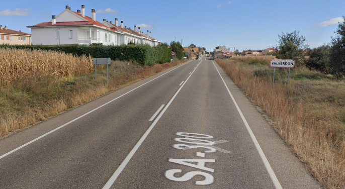 Un herido en un accidente de tráfico en la carretera SA-300, en el término de Valverdón