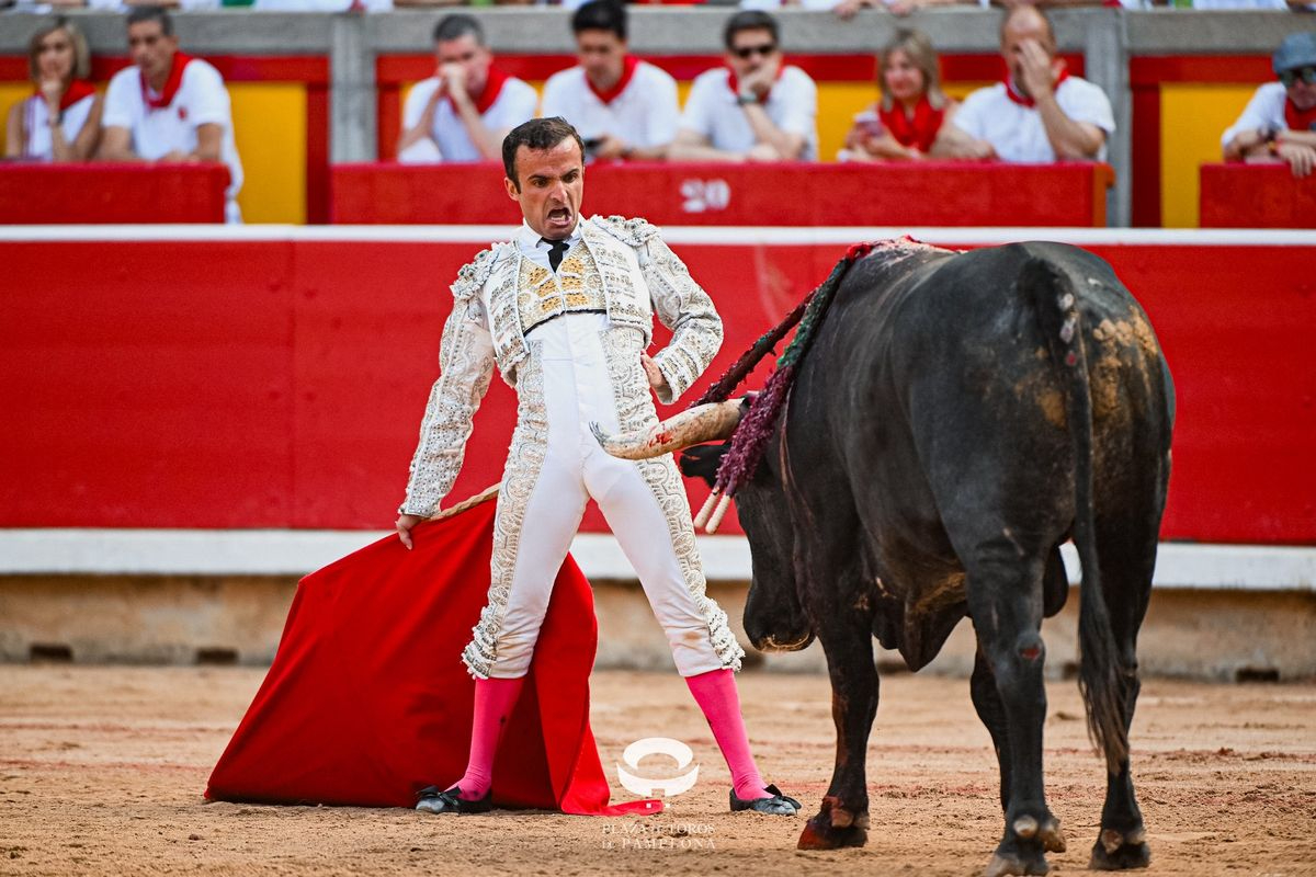 Damián Castaño, todo entrega y disposición en su debut en Pamplona