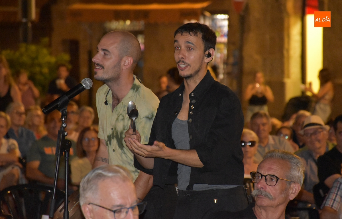 El enérgico folk de El Nido abre a lo grande las veladas de Cultura Tradicional Rayana