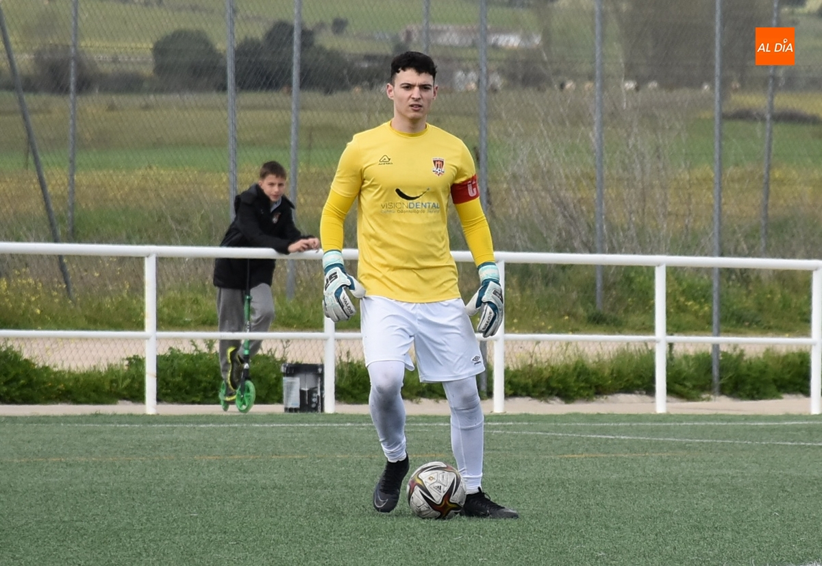 Miguel Vicente sube como 3º portero al primer equipo del Ciudad Rodrigo CF