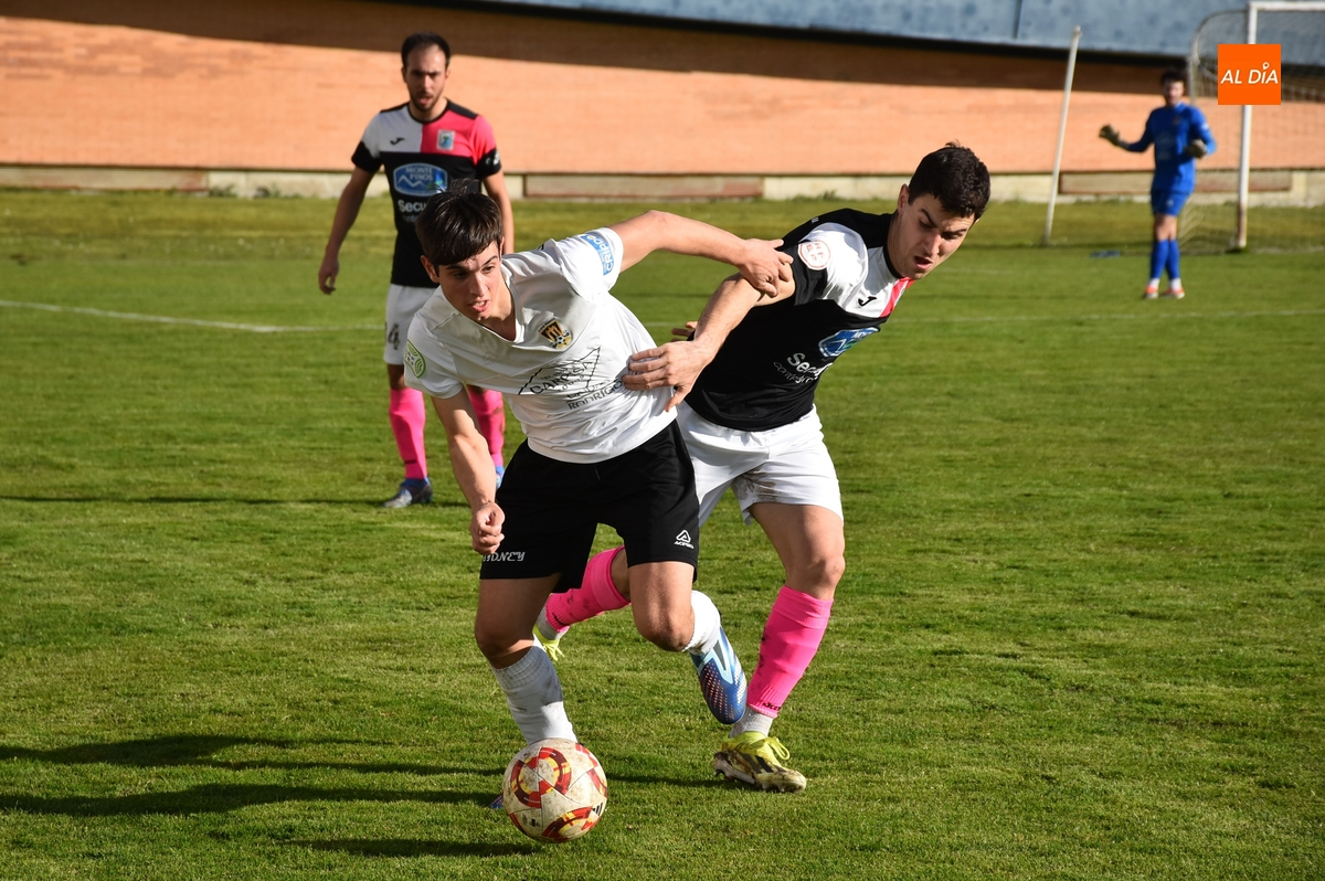 José Manuel continuará jugando en 3ª RFEF en el filial de Unionistas