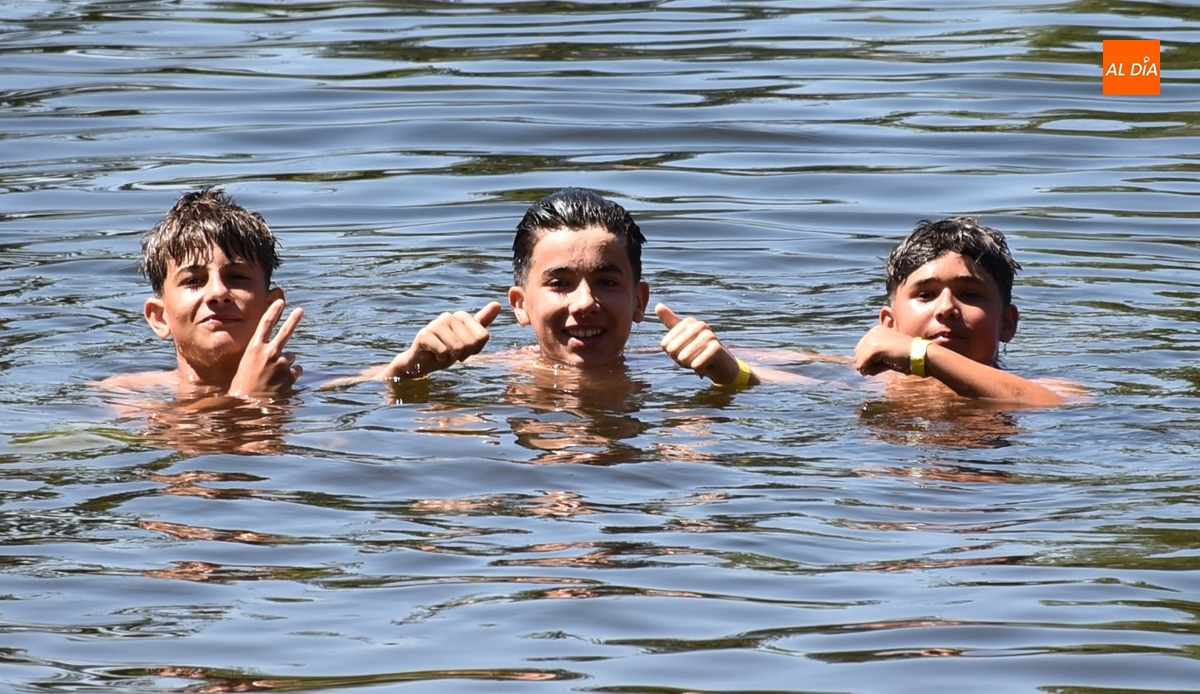 Eh, sácanos una foto: Chapuzón matinal