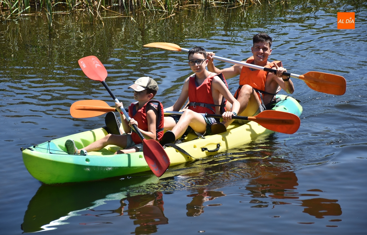 El Miróbriga Campus no falta a su cita con las piraguas en el Águeda